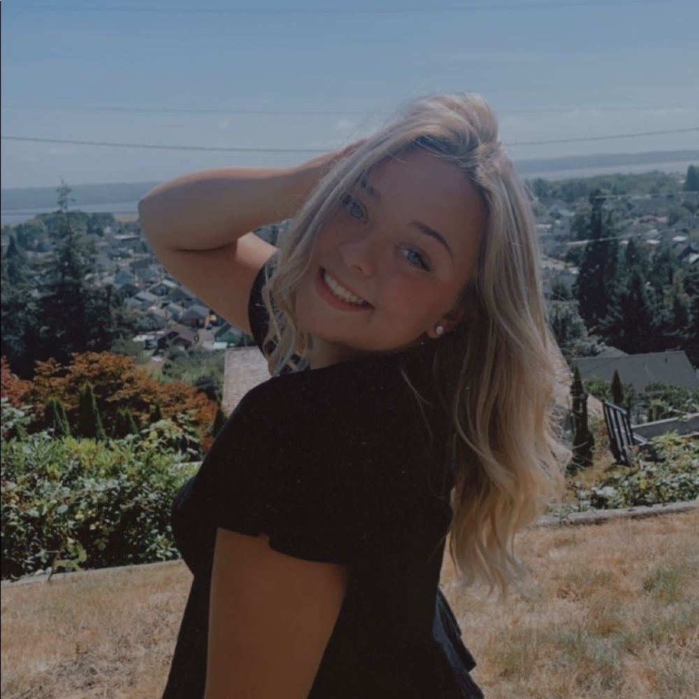 Meet your Posher, Jade